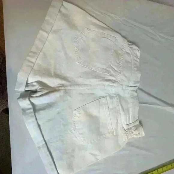 NWT - Elan White Jean Shorts Cinched waist with cuffs Size Medium - Picture 7 of 9